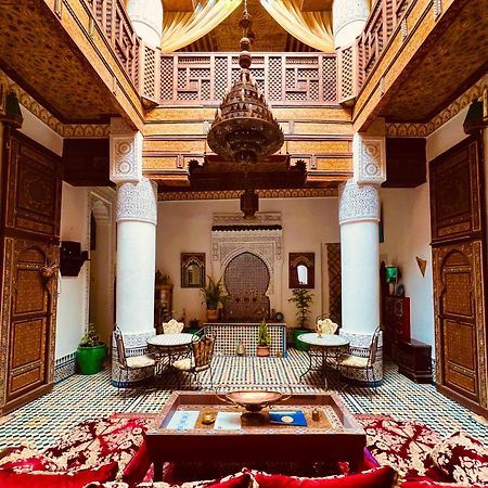Ryad Zahrat Fes Luaran gambar