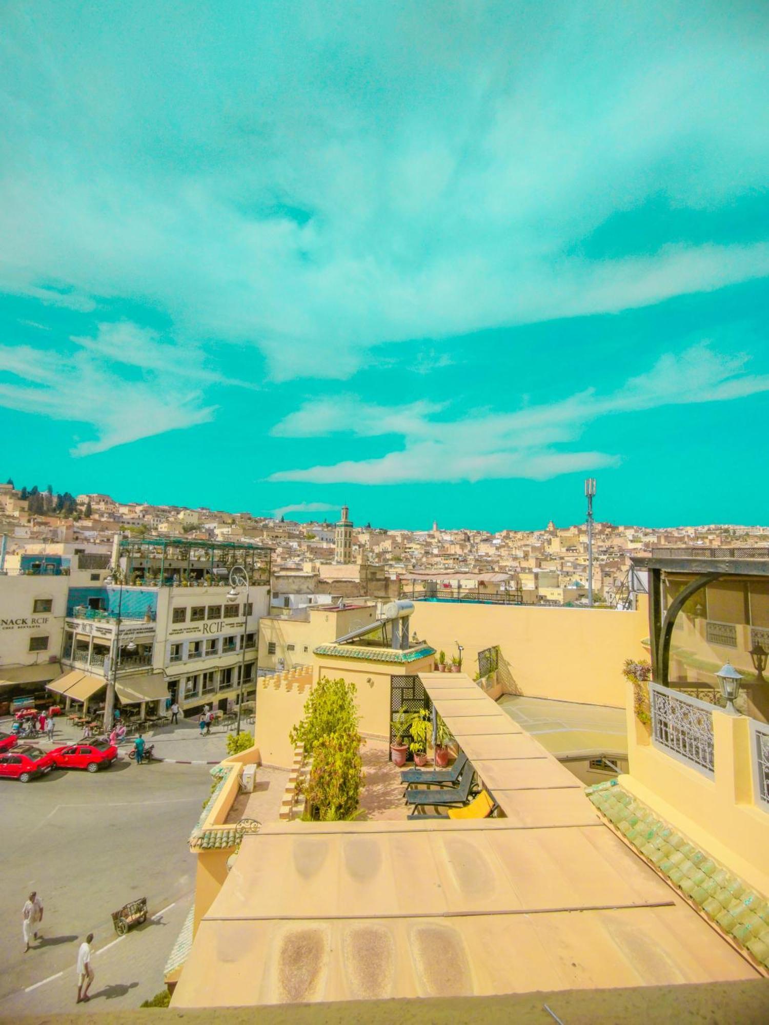 Ryad Zahrat Fes Luaran gambar