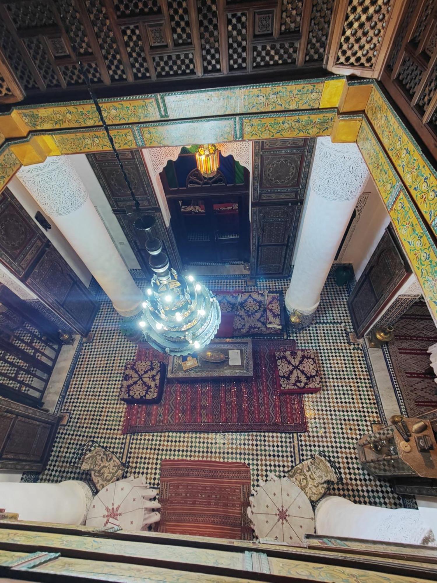 Ryad Zahrat Fes Luaran gambar
