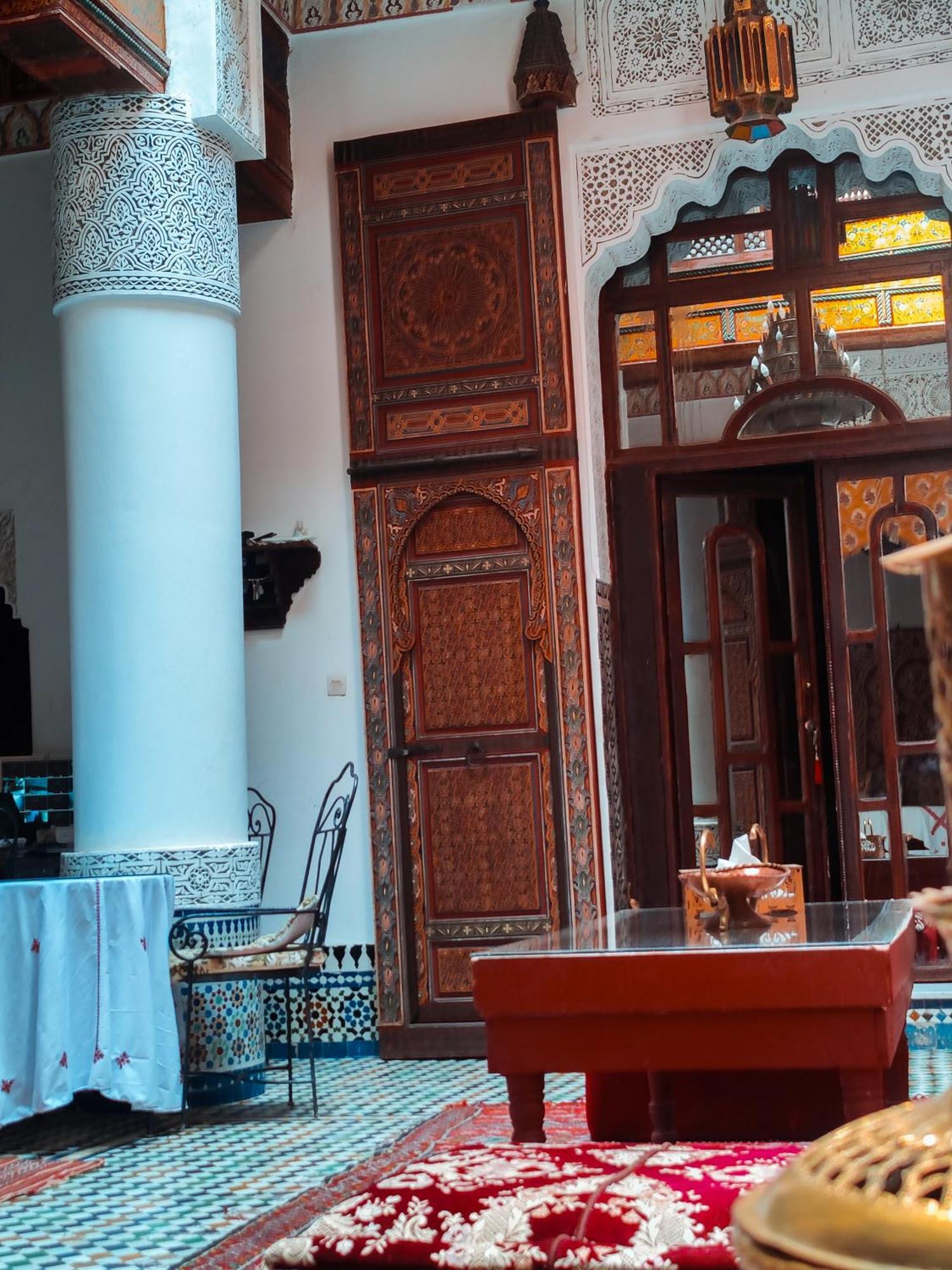 Ryad Zahrat Fes Luaran gambar