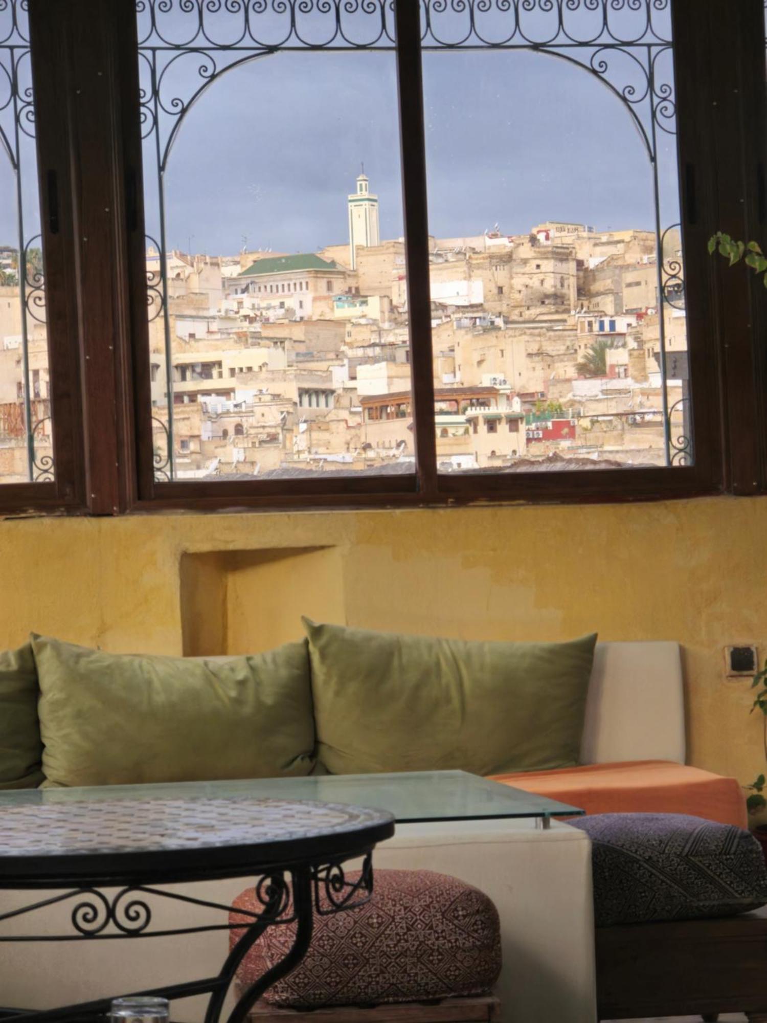 Ryad Zahrat Fes Luaran gambar